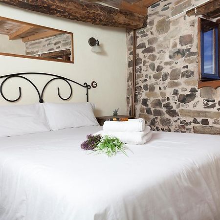 La Rosa Del Agua Bed & Breakfast El Acebo de San Miguel Dış mekan fotoğraf