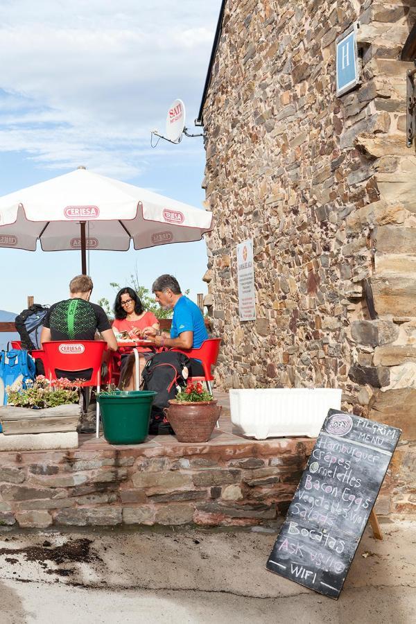 La Rosa Del Agua Bed & Breakfast El Acebo de San Miguel Dış mekan fotoğraf