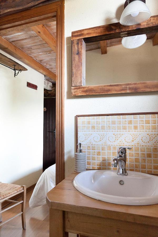 La Rosa Del Agua Bed & Breakfast El Acebo de San Miguel Dış mekan fotoğraf