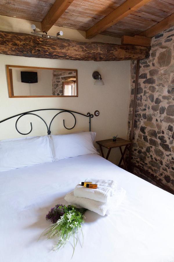 La Rosa Del Agua Bed & Breakfast El Acebo de San Miguel Dış mekan fotoğraf